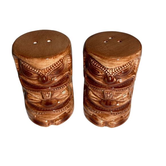 Brown Ceramic Tiki Salt and Pepper Shakers Hawaiian Polynesian Totem Set of 2 - Picture 3 of 10